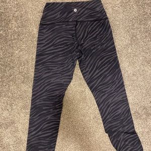 Lululemon zebra wunder under crop